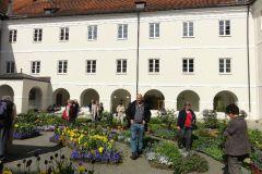 2011-04-30-08-49-48